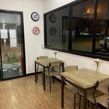 Happy Home Hostel Bangkok Exterior photo